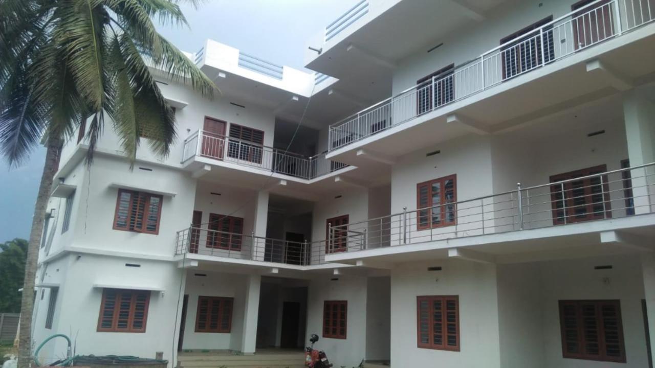 Wayanad Biriyomz Residency, Kalpatta, Low Cost Rooms And Deluxe Apartment Esterno foto