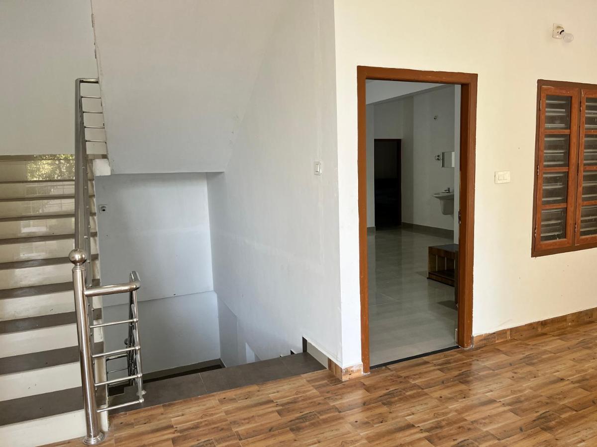 Wayanad Biriyomz Residency, Kalpatta, Low Cost Rooms And Deluxe Apartment Esterno foto