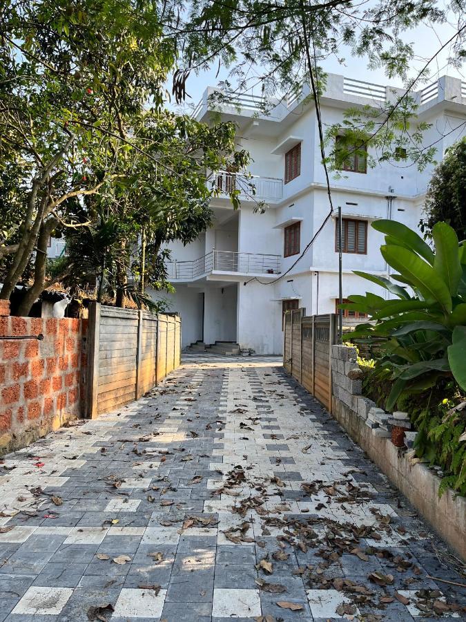 Wayanad Biriyomz Residency, Kalpatta, Low Cost Rooms And Deluxe Apartment Esterno foto